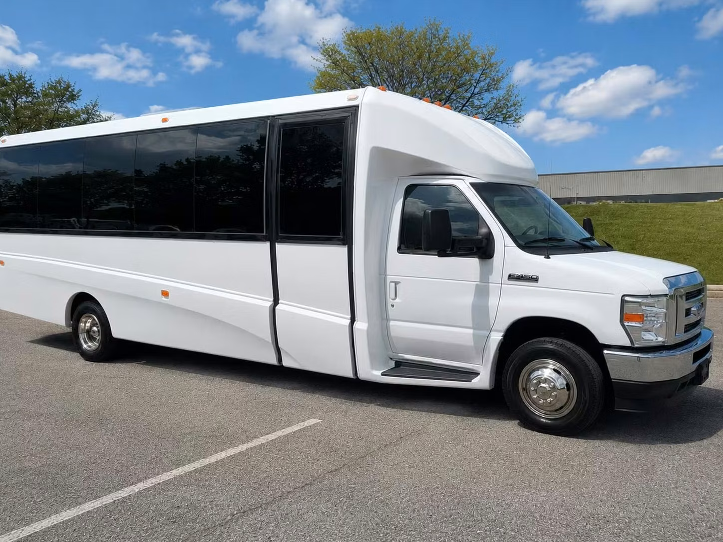 marion 20 passenger minibus rental