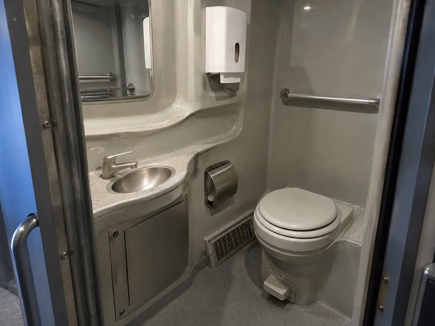 marion charter bus onboard restroom